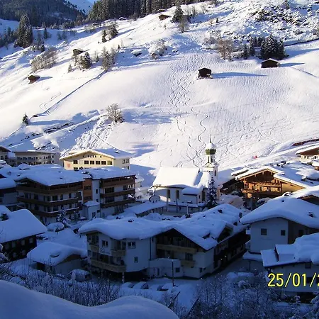 招待所 Haus Heimat Hochstaffl