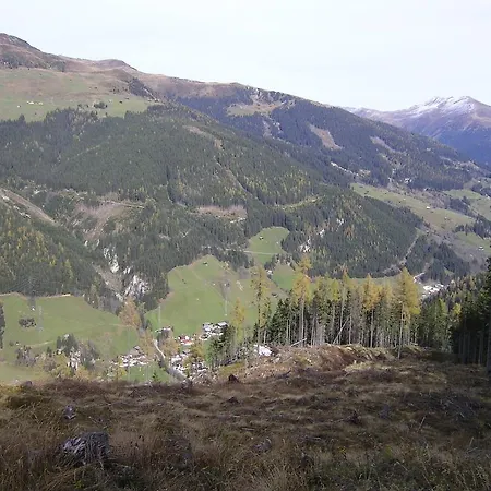 Haus Heimat Hochstaffl 招待所